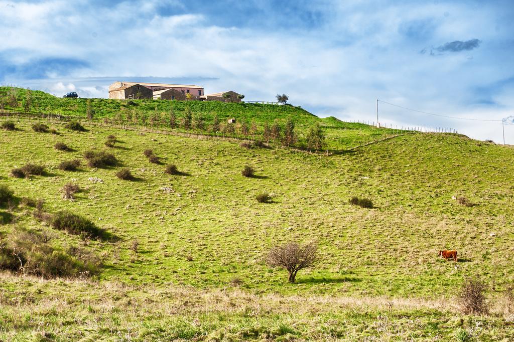 Agriturismo Case Tabarani Collesano Luaran gambar