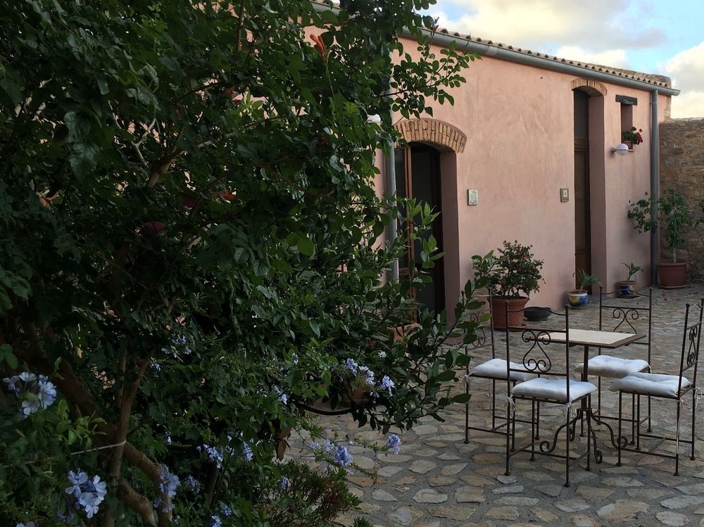 Agriturismo Case Tabarani Collesano Luaran gambar
